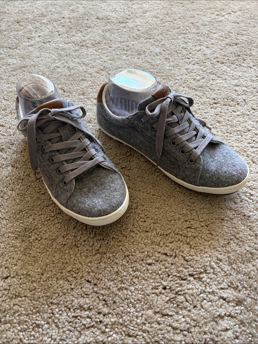 Lace-up Taos Starburst Charcoal Gray Wool Sneakers with Leather Trim Size 8 - Picture 2 of 16